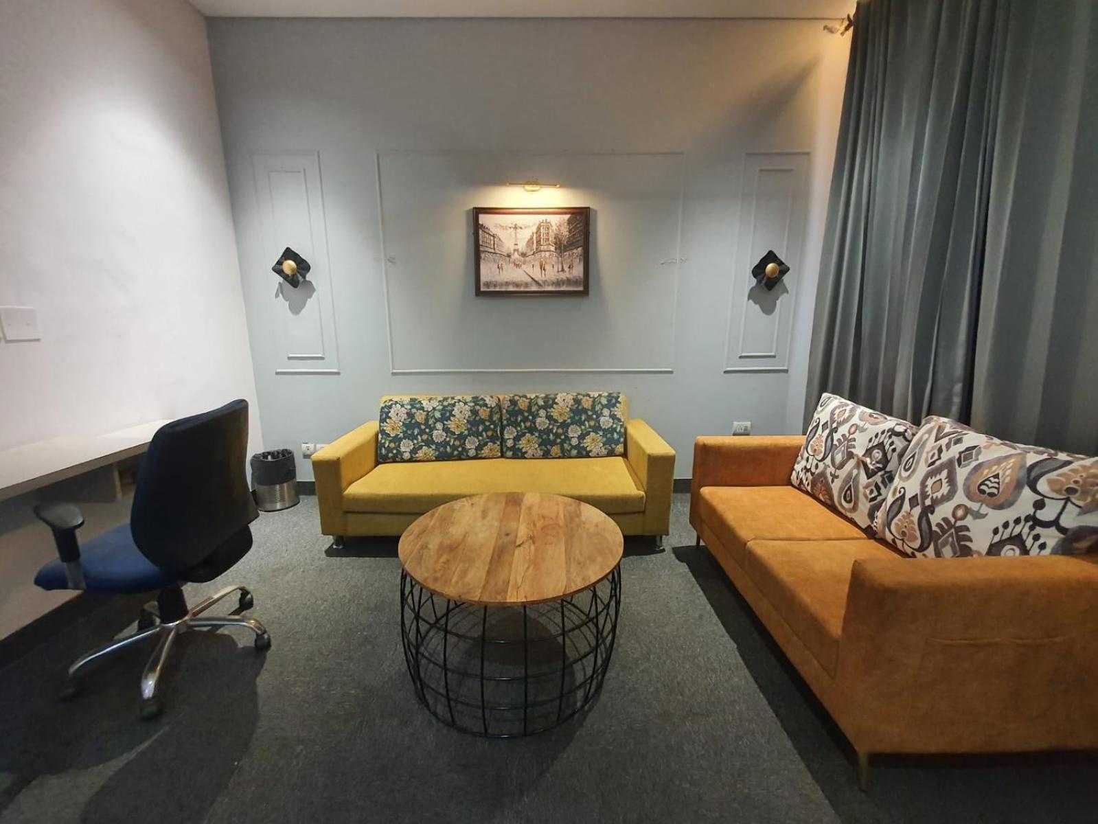 Mallenzo Suites Dlf Phase 1 Gurgaon Exteriör bild